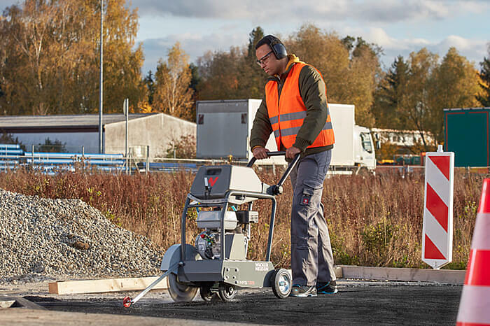 Wacker Neuson floor saw MFS735 in action