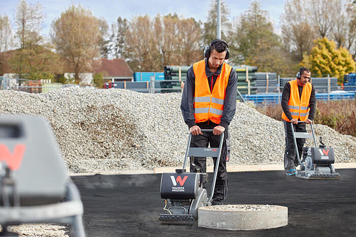 MP12 Single direction vibratory plate in action